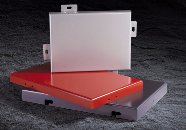 氟碳鋁單板能否取代傳統(tǒng)裝飾材料？